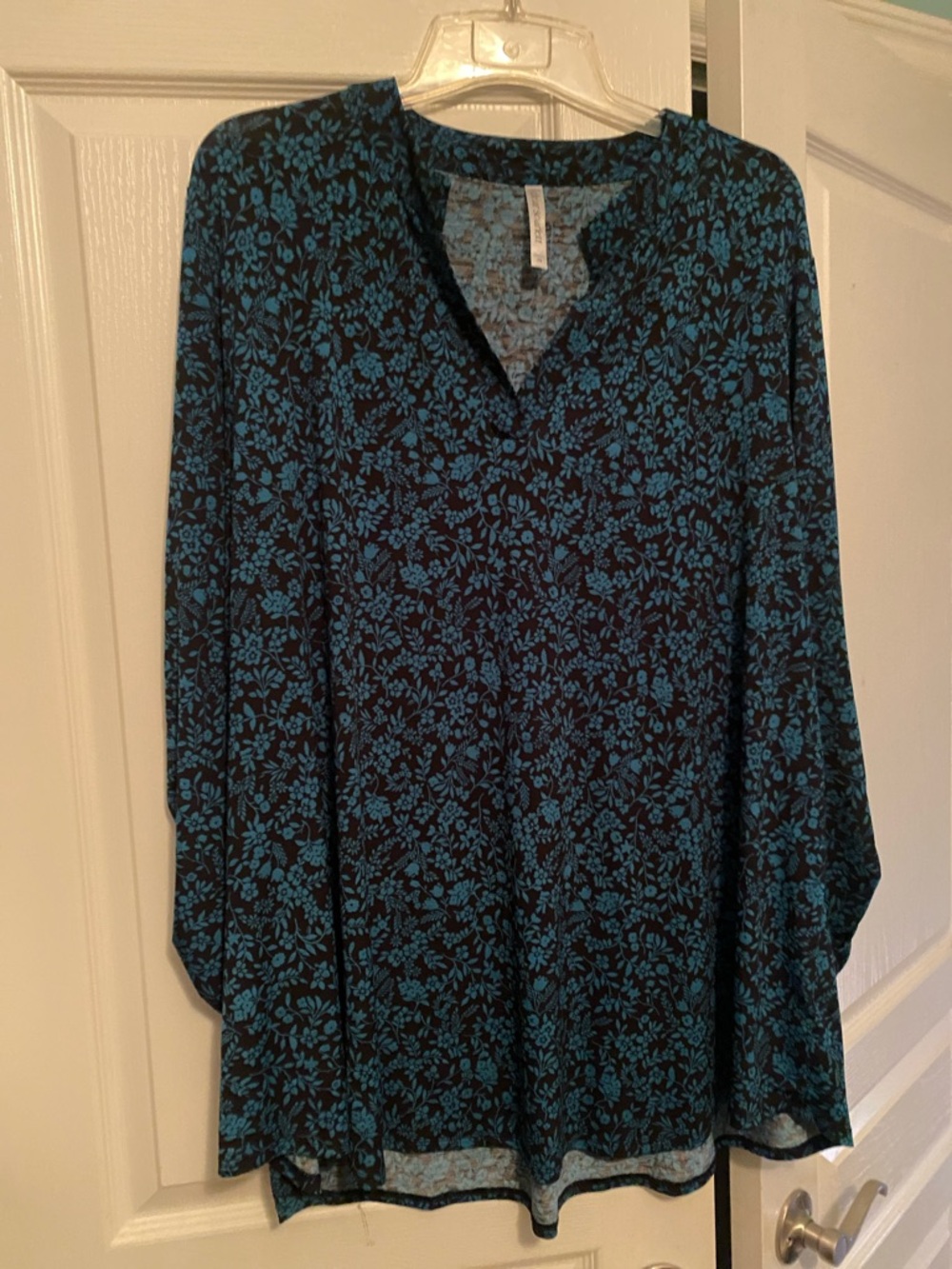 Women's Teal Floral Split-Neck Top